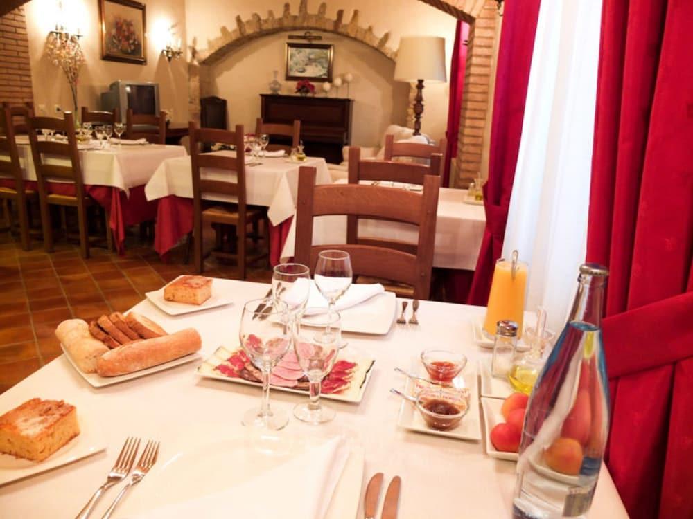 Hotel Sant Feliu Sant Feliu de Boada Eksteriør bilde