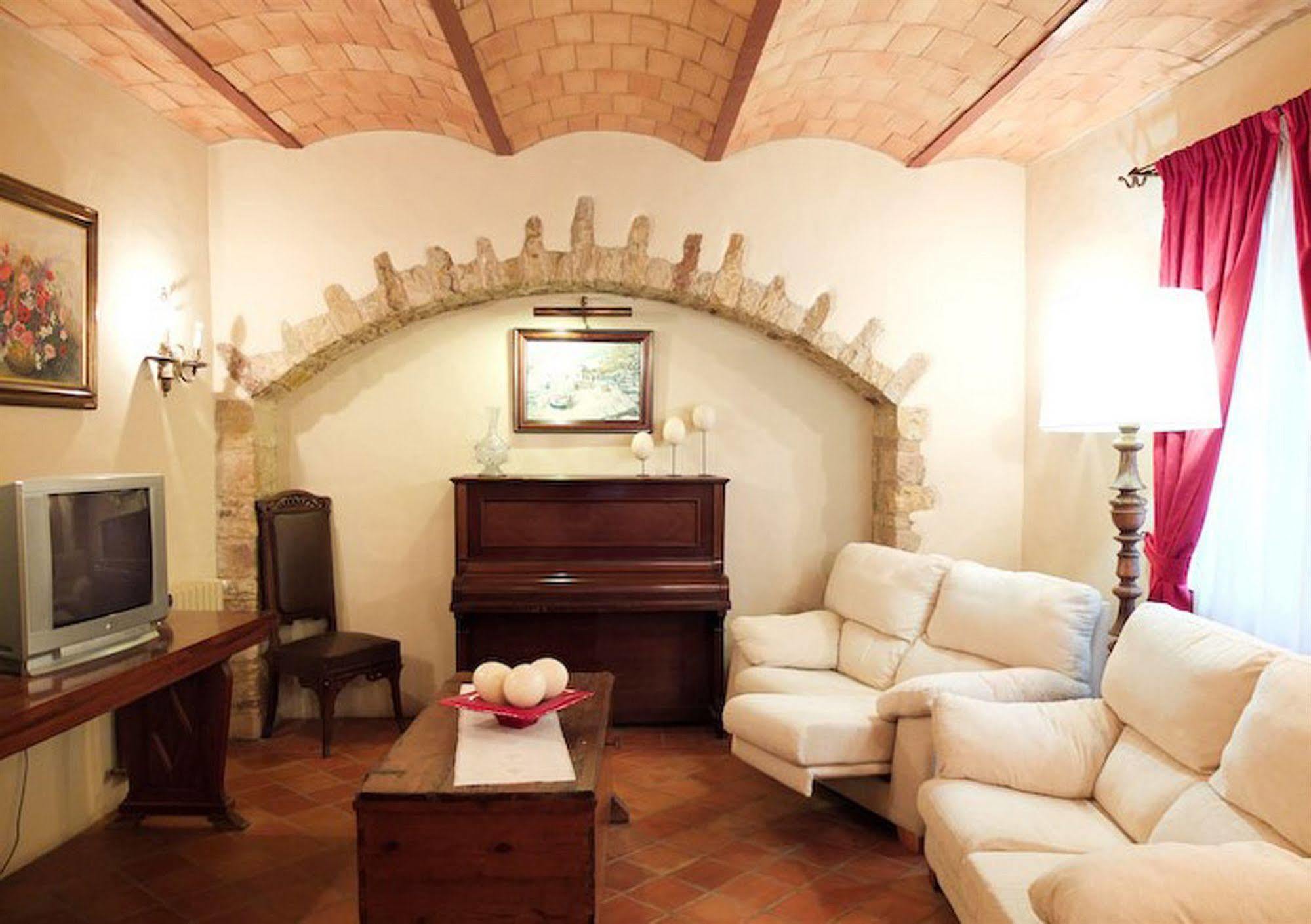 Hotel Sant Feliu Sant Feliu de Boada Eksteriør bilde